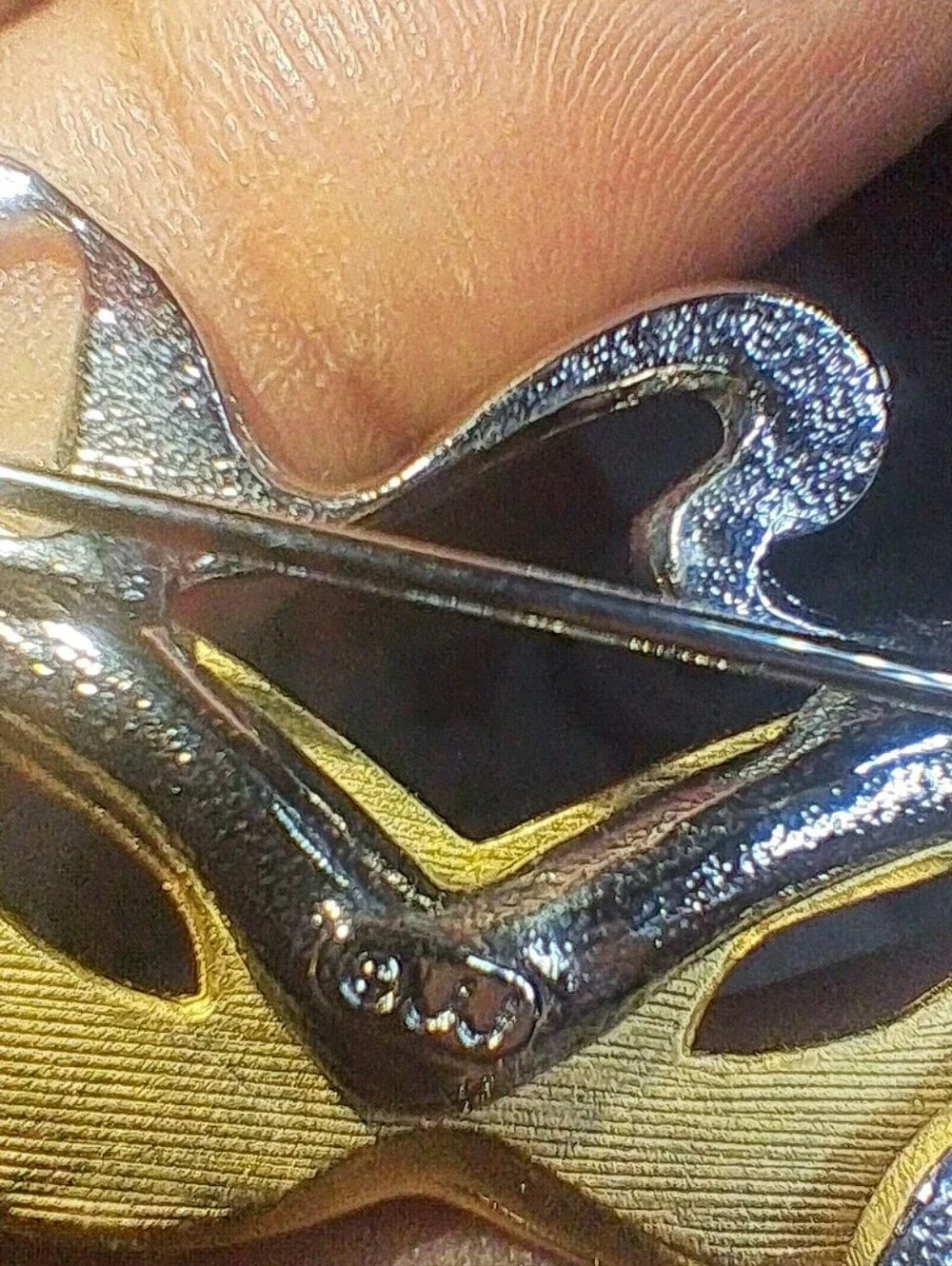 Vintage JJ Jonette Signed Two Tone Masquerade Mask Dangle Brooch